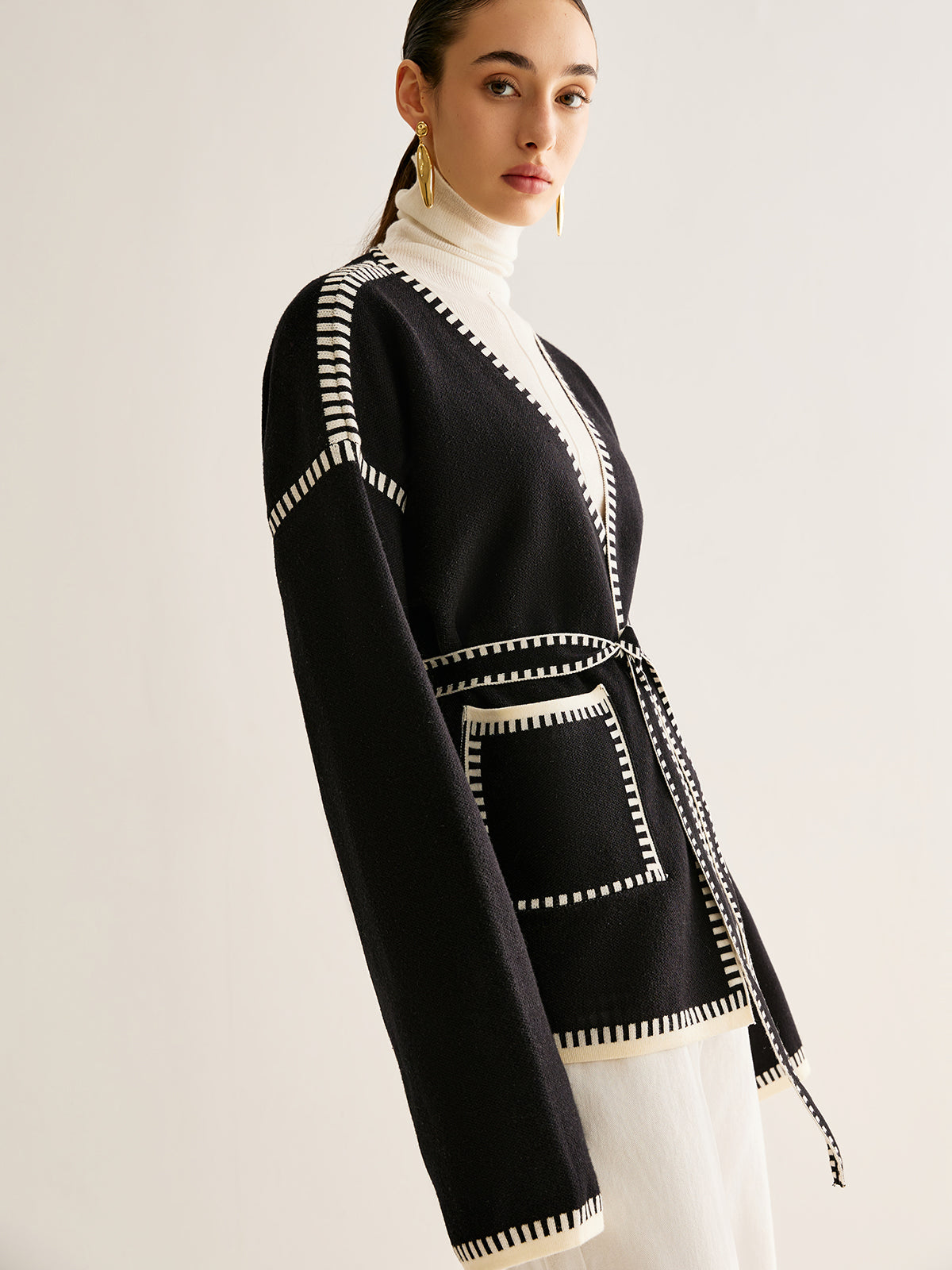 Kardigan z rozcięciem i paskiem Talia