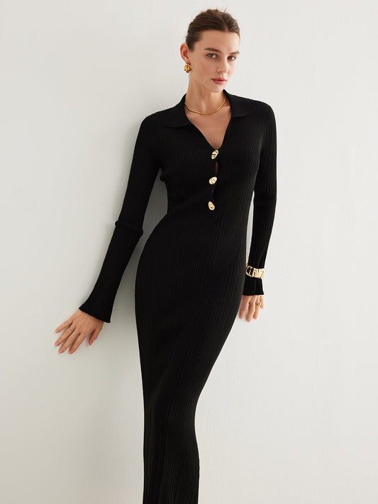 Sukienka maxi z dzianiny z guzikami i rękawami dzwonkowymi