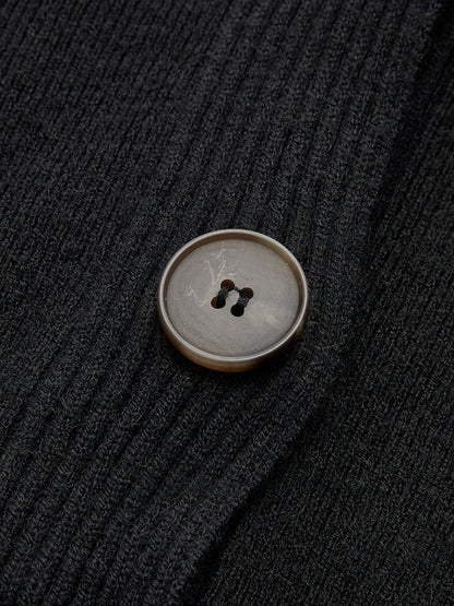 Sweter z kołnierzykiem w blokach kolorów