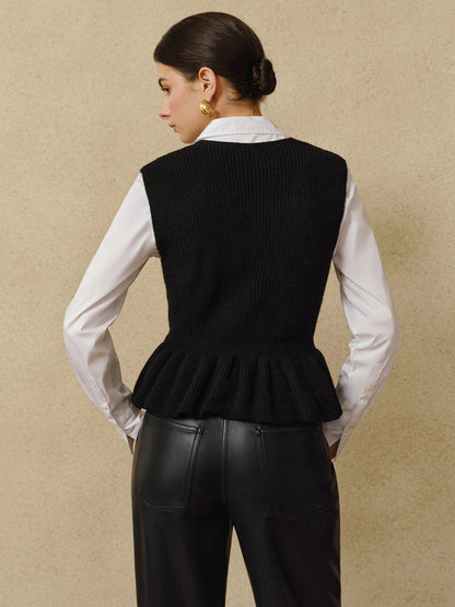 Prążkowany, falbaniasty top dzianinowy