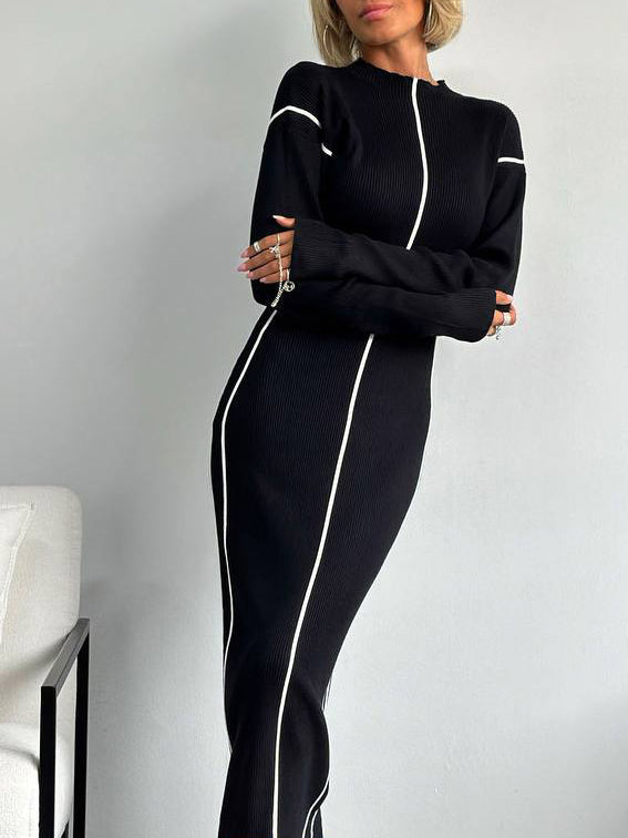 Sukienka midi z dzianiny ściągaczowej w kontrastowym kolorze