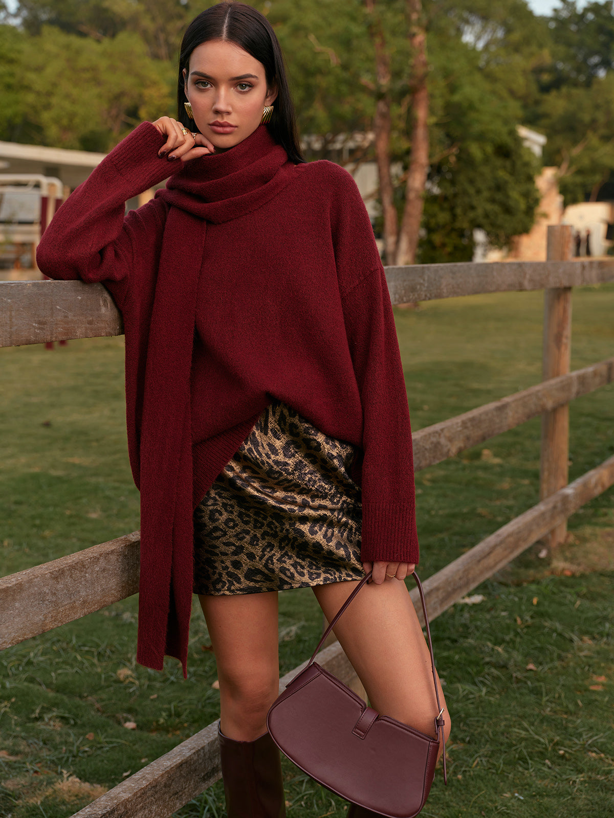 Prosty sweter typu shift i pasujący szalik