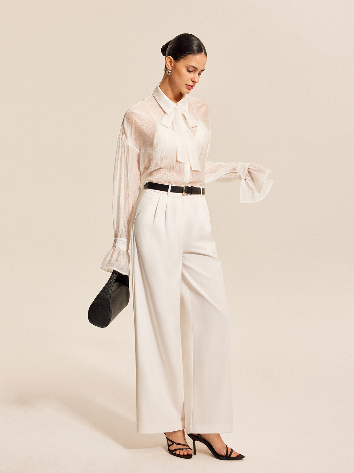 Bluzka z przezroczystą muszką Isolde