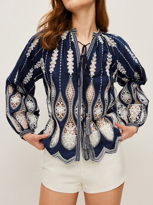 Juniper İşlemeli Kravat Yaka Bluz