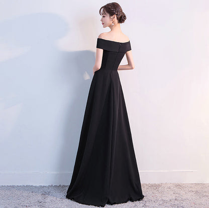 the Selma simplistic gown