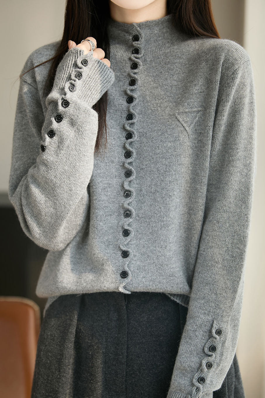 Minimalist Yüksek Yakalı Uzun Kollu Örgü Hırka