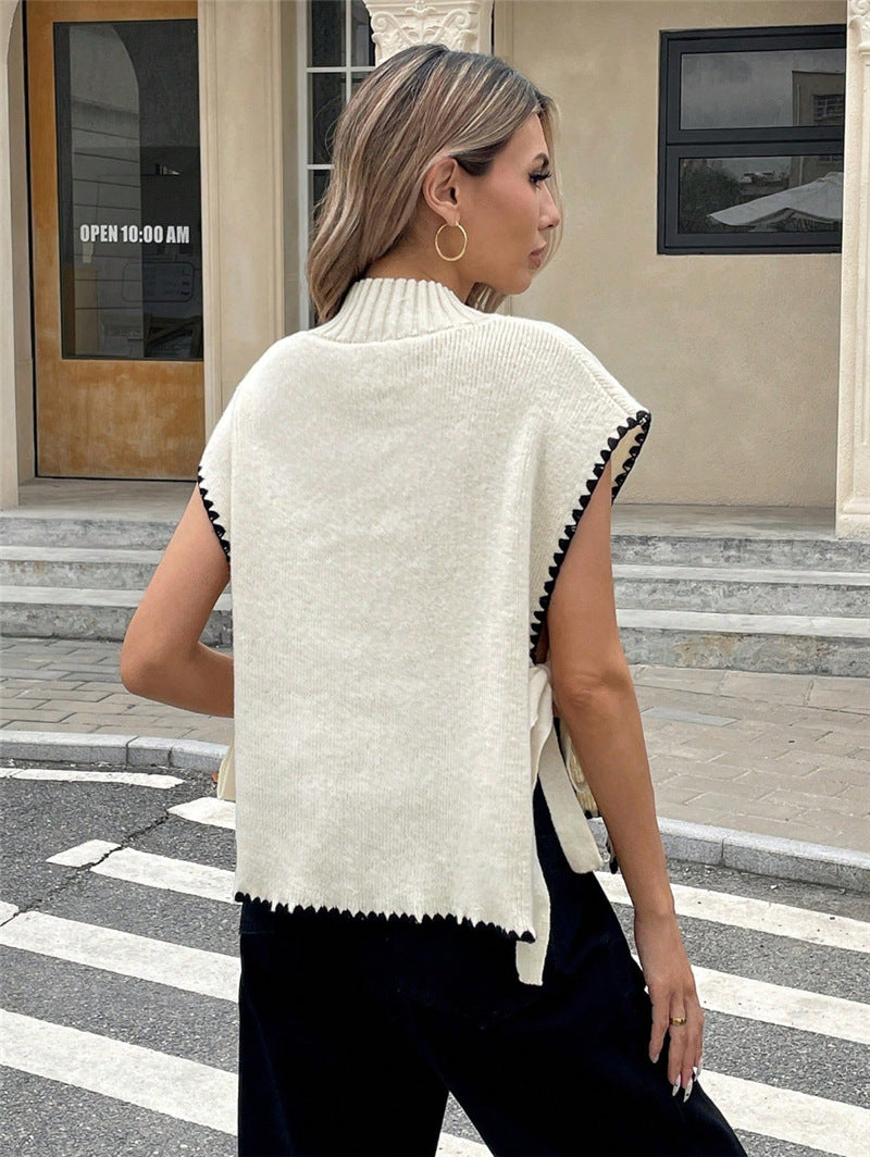 Bluzka bez rękawów z kontrastowym wykończeniem i rowkami