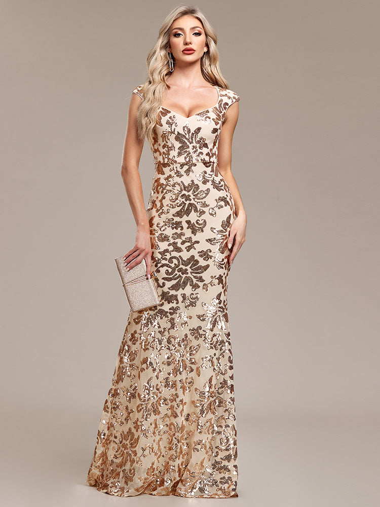 Skinny Pullu Altın Renkli Maxi Elbise