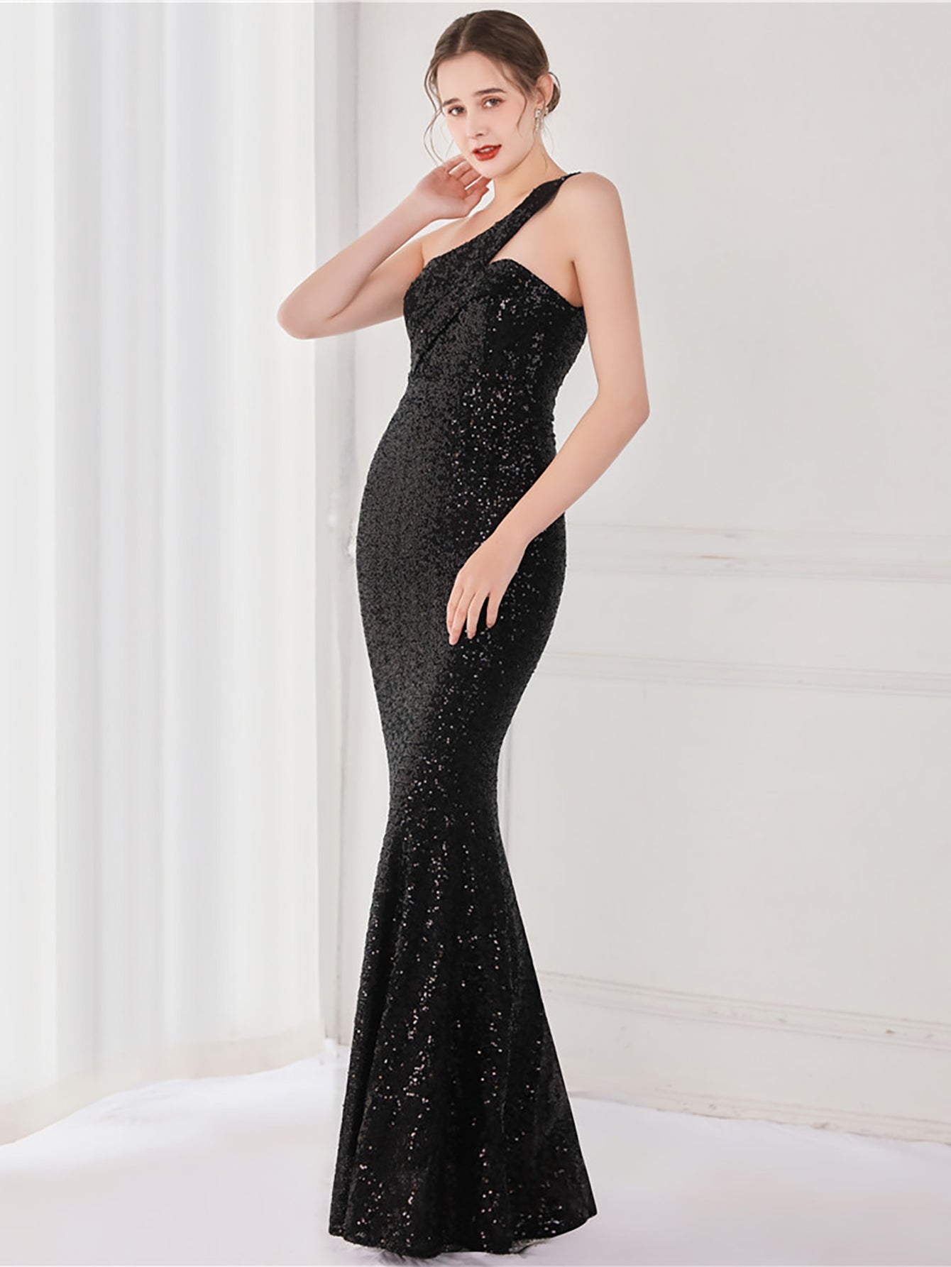 Tiffany Tek Omuzlu Maxi Elbisesi