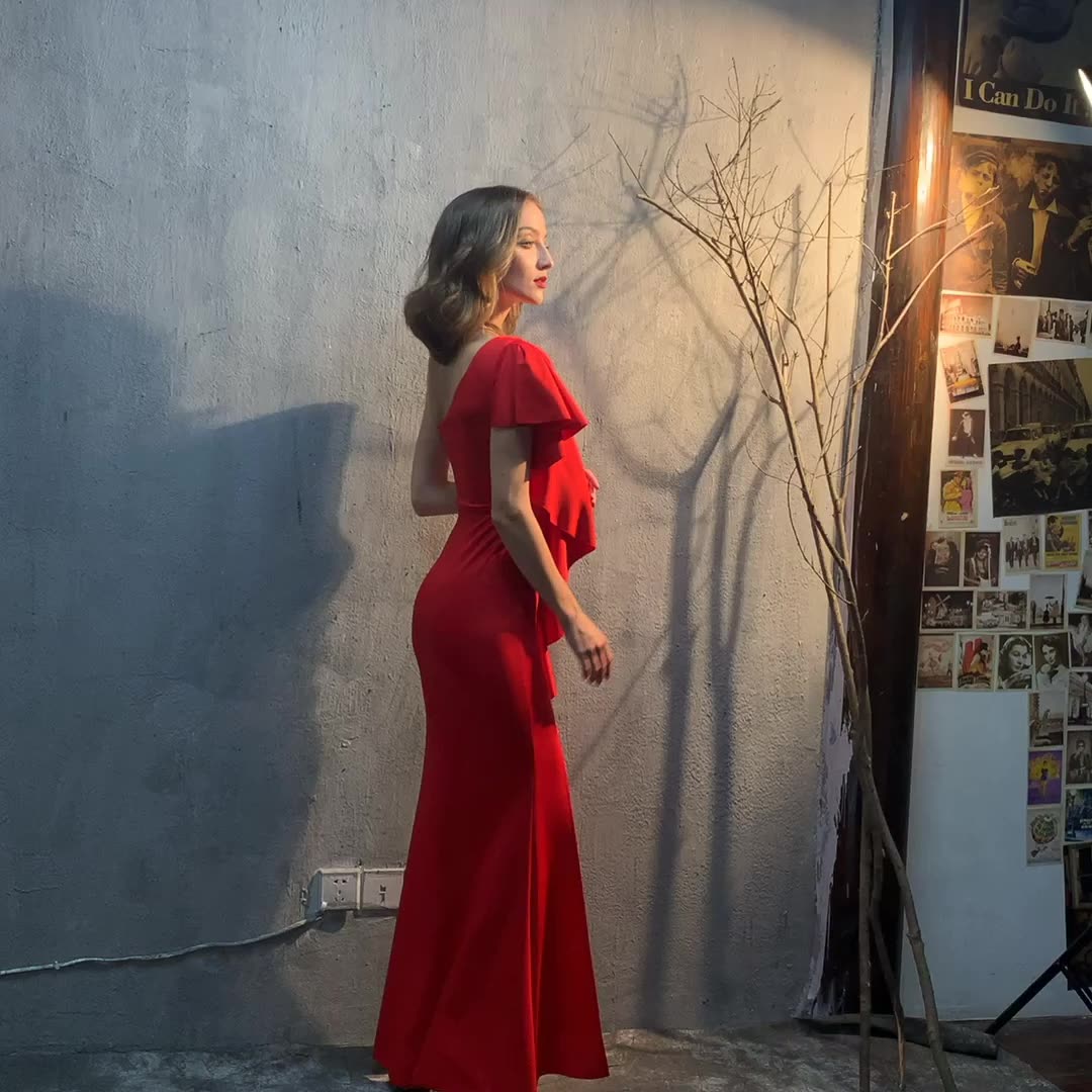 The Let's ruffle gown