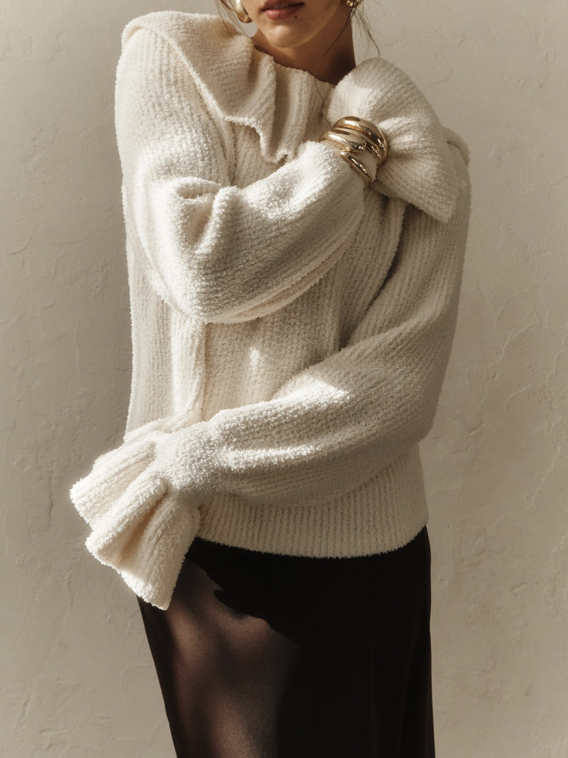 Sweter z moheru Sally z niskim dekoltem