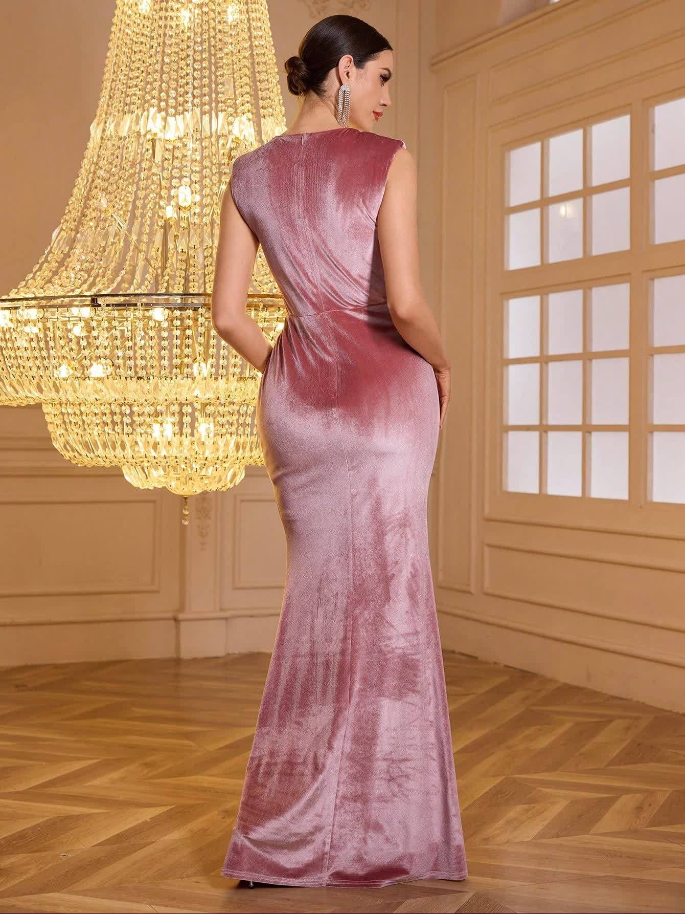 Briar Kadife Kolsuz Maxi Elbise