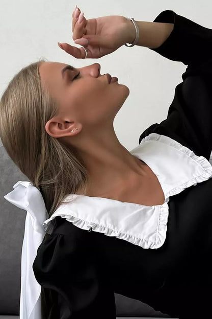 Komplet mini sukienki z długim rękawem i kołnierzykiem Piotrusia Pana