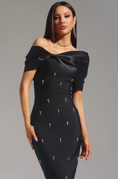 Emly Kristal Taş İşlemeli Maxi Elbise-Siyah