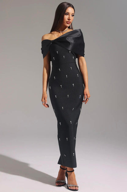Emly Kristal Taş İşlemeli Maxi Elbise-Siyah