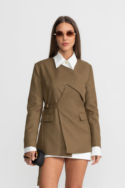 Yan Toka Detaylı Asimetrik Yapılı Blazer Ceket – Zeytin Yeşili